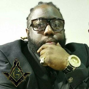 Meet your Posher, Roy